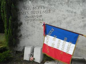 REPORTAGE 2011 MARSEILLE 2011 11 01 CIMETIERE DE MAZARGUES  (3) LES RAPATRIES SE SOUVIENNENT par GM